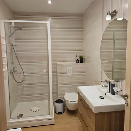 Tarp Pusu - Jaukus Apartamentai Palangoje, Vanagupeje * Połąga