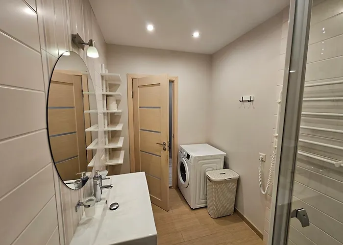 شقة Tarp Pusu - Jaukus Apartamentai Palangoje, Vanagupeje بالانغا